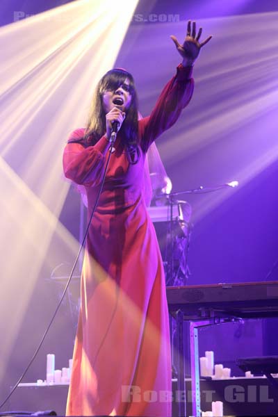 BAT FOR LASHES - 2016-10-28 - PARIS - Grande Halle de La Villette - 